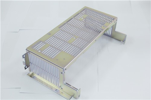 ���{���\